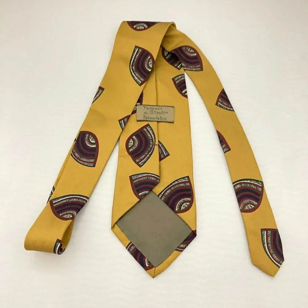 #5576 Talbott Studio for Redwoods and Ross Men's Gold Necktie. Tie 57 x 4.50